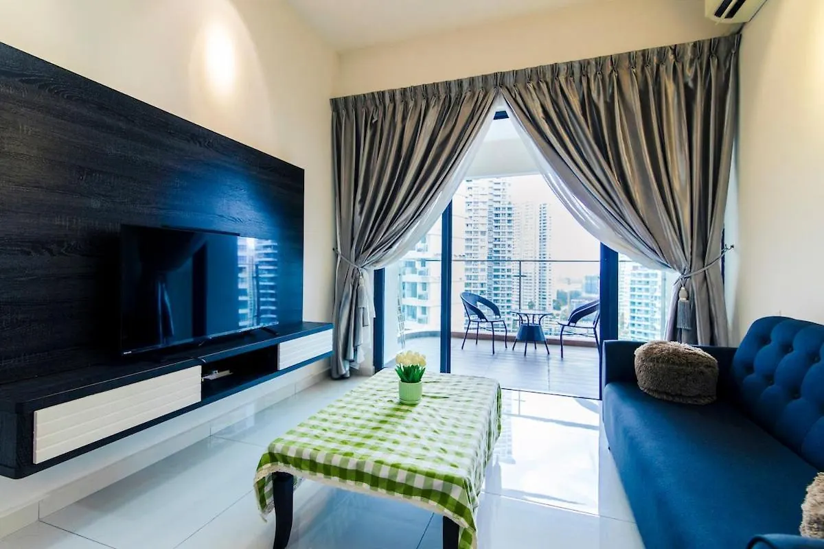 Kings Bay, Country Garden Danga Bay, Suitable For Families Of Four Or Couples, A Happy Little Home Johor Bahru
